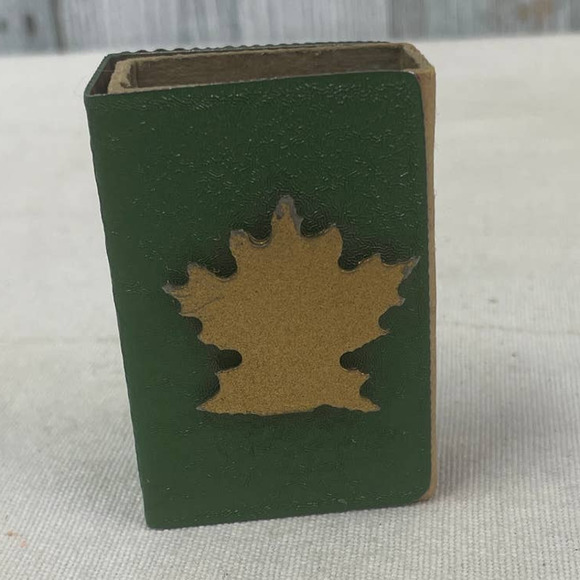 Vintage Wadsworth Ohio Match Company Cardboard Box W Plastic Striking Cover - Picture 3 of 6